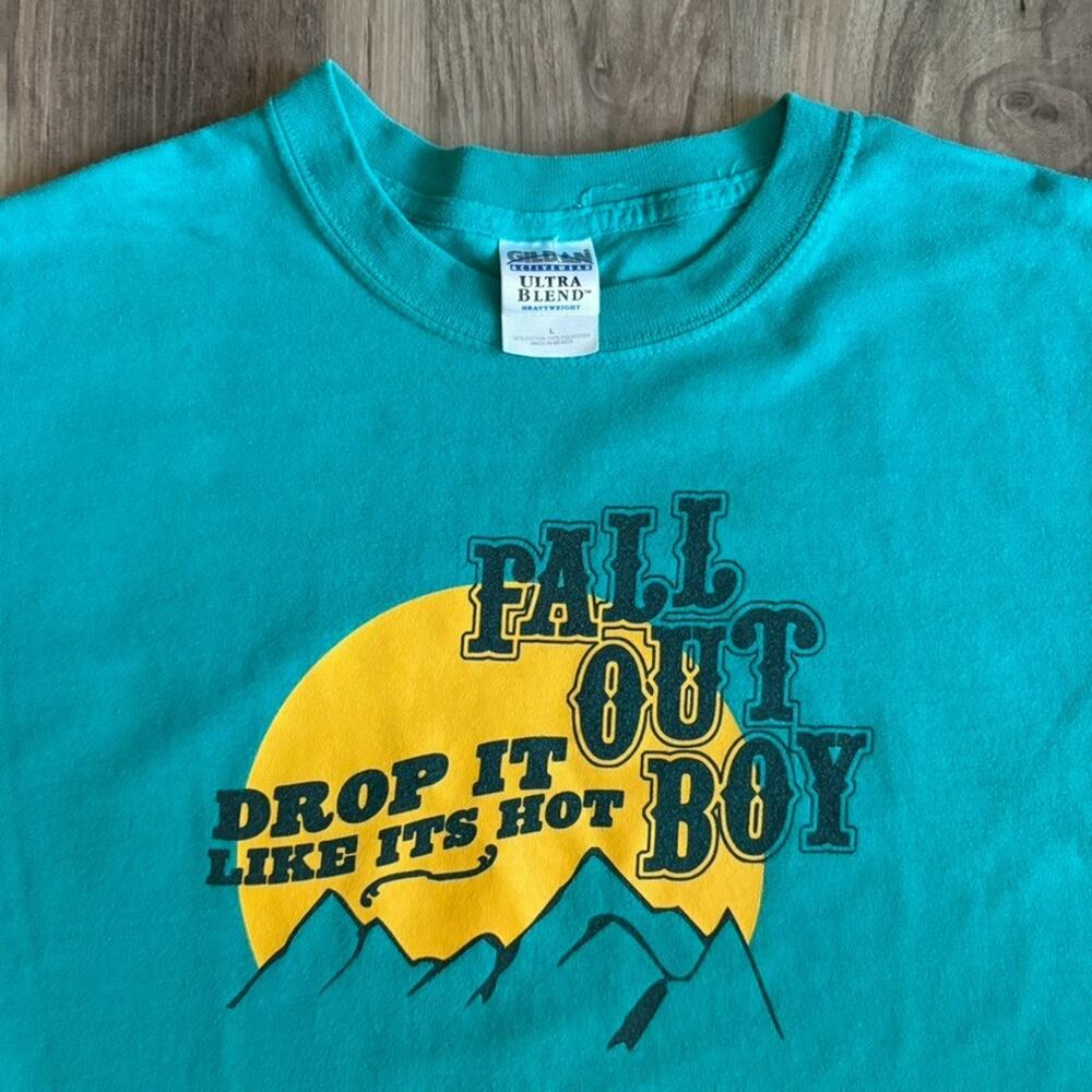 Vintage Y2K Fall Out Boy Drop It Like Its Hot Band T-Shirt Men's Size L Blue